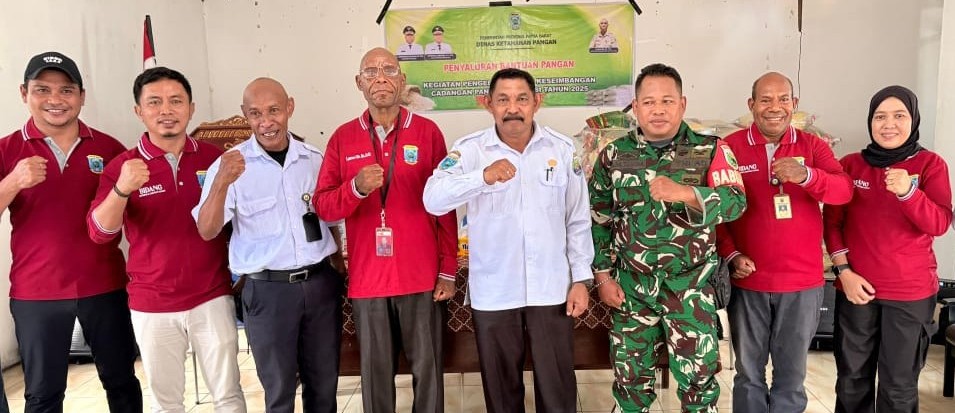 Penyaluran Cadangan Pangan Pemerintah Provinsi Papua Barat Tahun 2025 di Distrik Kaimana Kabupaten Kaimana Provinsi Papua Barat 
